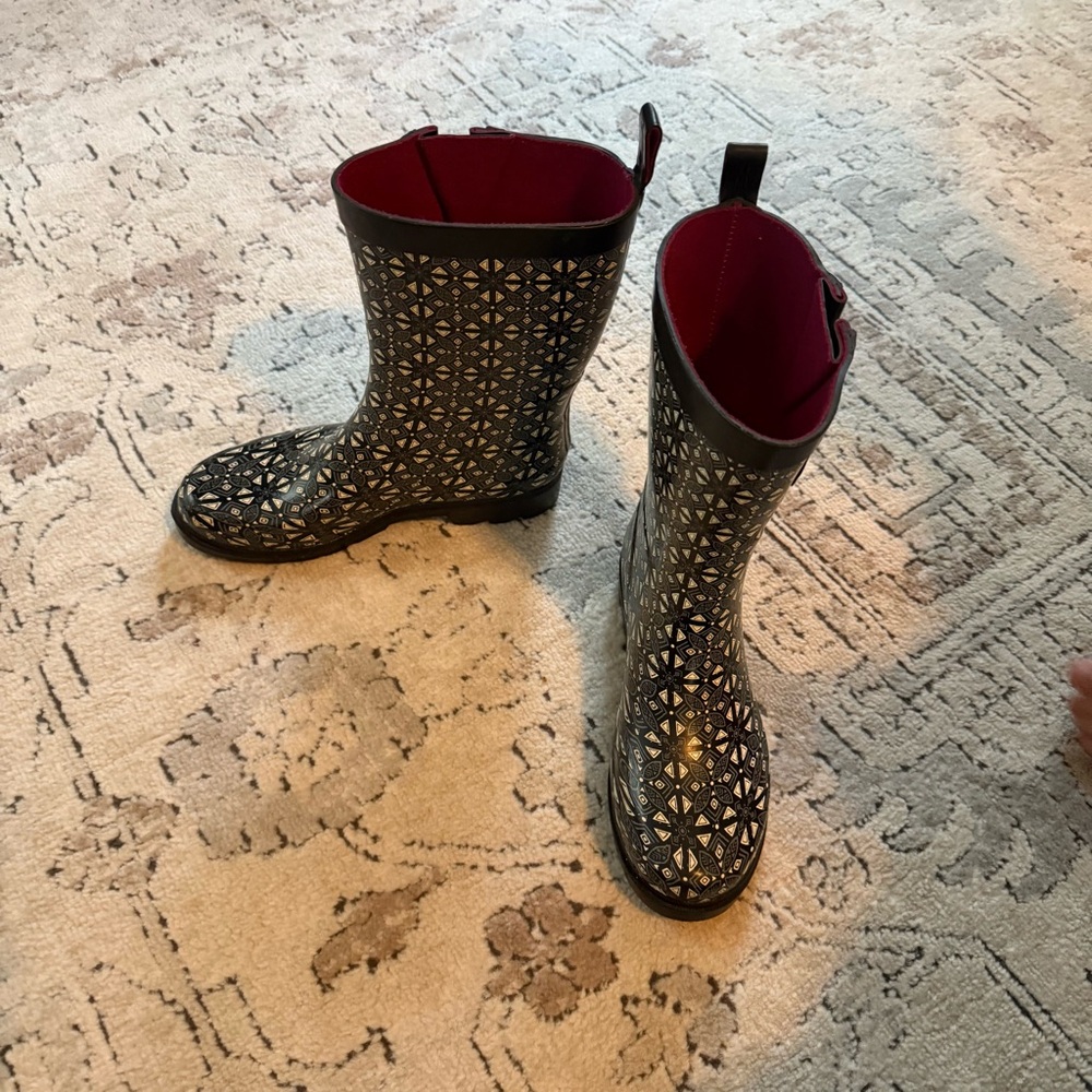 Copelli Elegant Black and White Patterned Women's Rain Boots